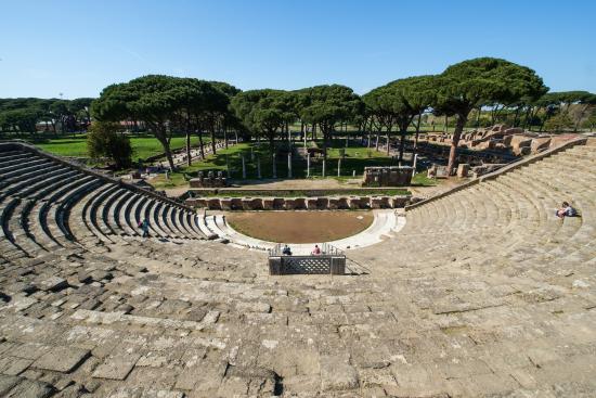 Il teatro romano di Ostia
