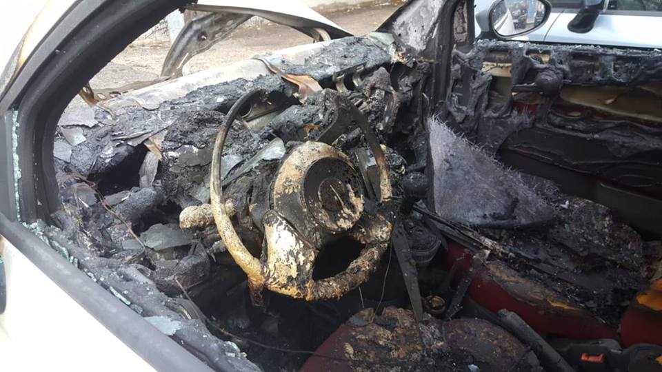 La Fiat 500 incenerita dall'incendio