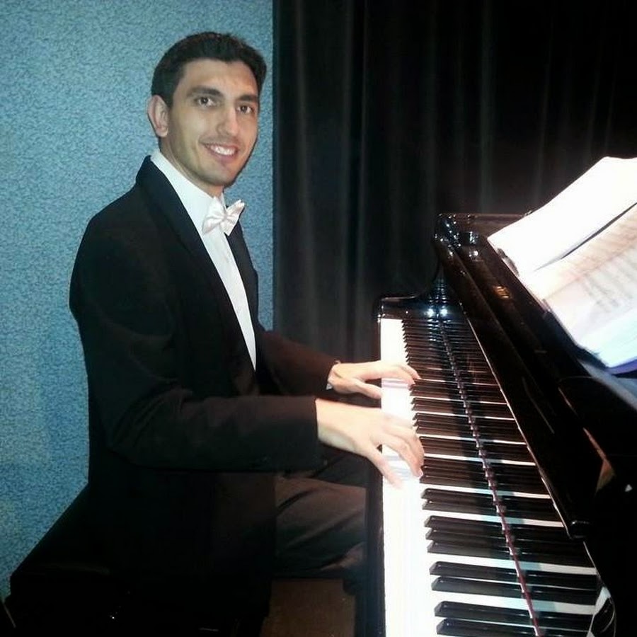 Il pianista Alessio Difede