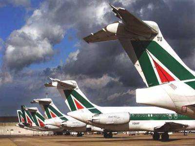 Alitalia, giornata d’incontri e di proteste