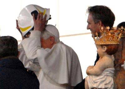 Il Papa in Abruzzo: 'Ci sia serio esame di coscienza'