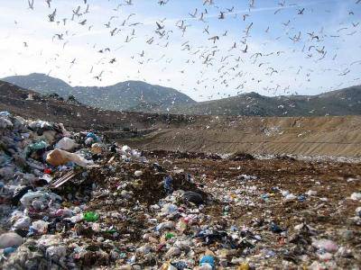 “Basta parlare di discariche, ci sono metodi alternativi per smaltire i rifiuti”