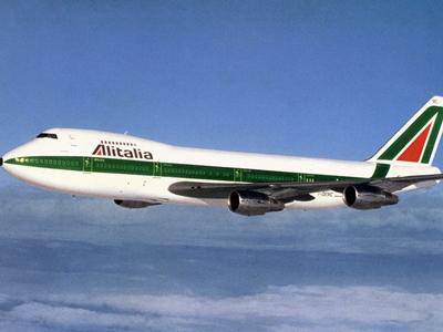 Alitalia, scongiurati licenziamenti. Via ai contratti di solidarietà