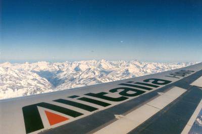 "Alitalia, subito un tavolo sulla questione aeroportuale"