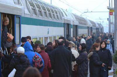 #Formia: troppi pendolari per il trasbordo sul treno per Napoli