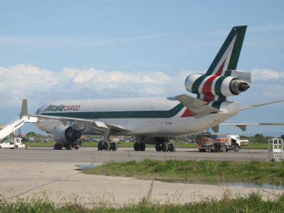 Uilt: “Alitalia, no all’accordo Piano senza garanzie su Etihad”