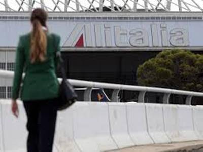 Alitalia, a febbraio passeggeri in aumento