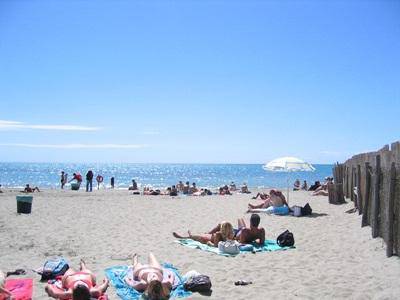 "Ostia, chiuse sei spiagge libere su undici: uno scandalo"