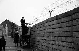 13 agosto 1961 veniva eretto il muro di Berlino