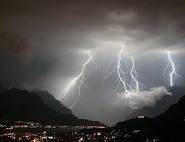 Allerta meteo, ‘tempesta’ elettrica in arrivo sul litorale