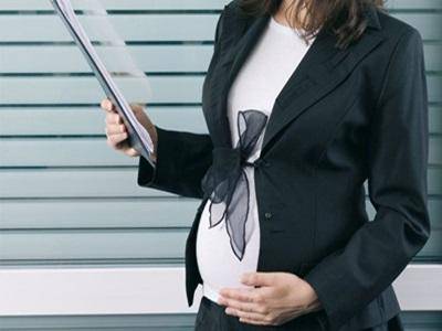 Maternità, ancora tante le donne discriminate sul lavoro