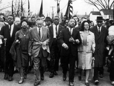 Obama ricorda Martin Luther King a 50 anni dalla marcia di Selma