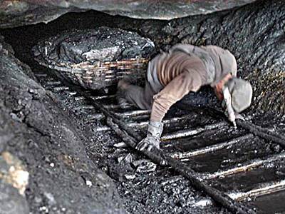 Miniera si allaga, morti 21 minatori in Cina