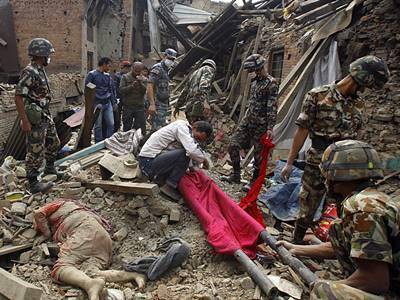 Sisma in Nepal, tragedia di proporzioni bibliche