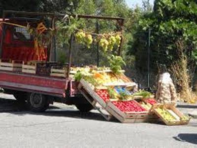 Tor San Lorenzo, vendeva frutta e verdura senza tracciabilità e autorizzazione