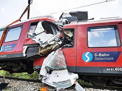 Austria, scontro tra treni. Un morto e nove feriti