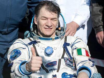 Nespoli, a 60 anni tra le stelle