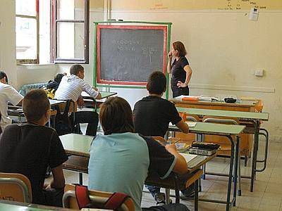 Sel: “L’obiettivo di Renzi è di distruggere la scuola”