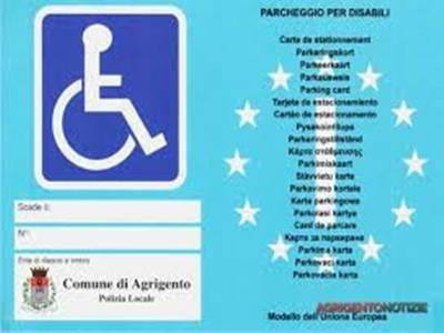 Disabili: il contrassegno auto diventa europeo