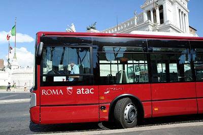 #Roma, dal 1 gennaio 2017 abbonamenti Atac gratis per over 70