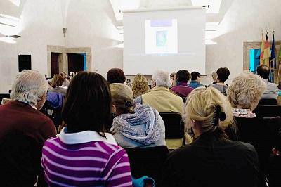 Carla Staffieri propone la sua nuova raccolta di poesie