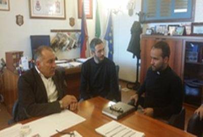 Il Sindaco incontra il nuovo parroco di Tor San Lorenzo