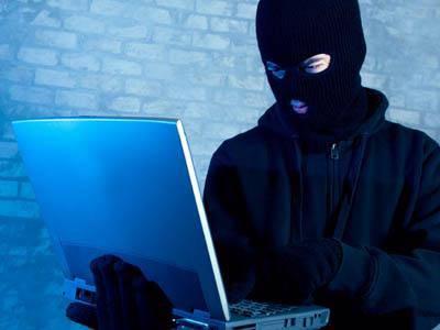 Attacco hacker al Comune di Fiumicino, cancellati i dati dei servizi sociali