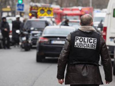 Attentati a Parigi, Cambia Sabaudia: “Esprimiamo il nostro cordoglio”