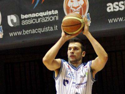 Basket: Marco Tagliabue: «Dobbiamo vincere»