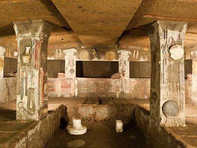Cerveteri, dopo 30 anni la Tomba dei Rilievi torna visitabile al suo interno