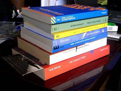 #Ardea, pubblicato l’avviso per la gratuità dei libri per gli studenti delle scuole secondarie