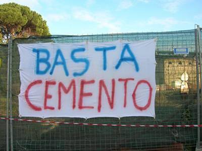 M5S: “No alla cementificazione del campo sportivo”