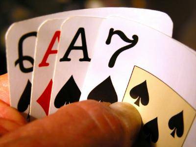 Il poker online: la crescita dell’offerta e i vantaggi del gioco