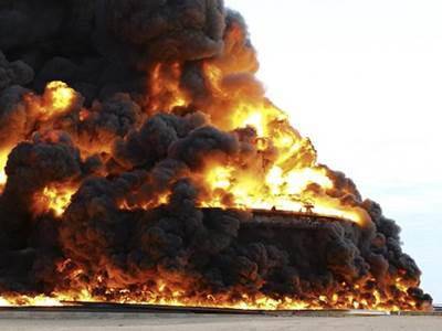 Libia: assalto dell’Isis ai porti petroliferi
