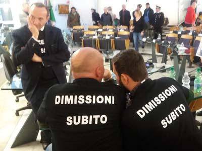 L’opposizione: “Sindaco e maggiornaza fuggono dal confronto”