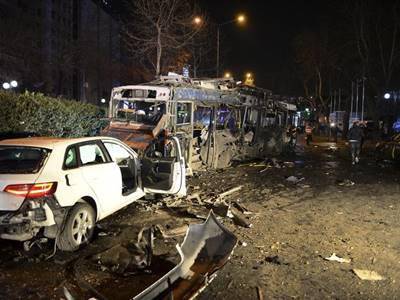 Attentato Ankara: 27 morti e 127 feriti
