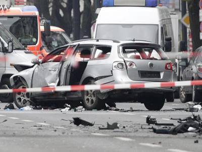 Esplode un’auto a Berlino: un morto