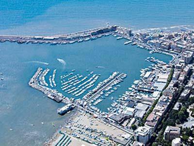 Di Fede: “La Regione intervenga sull’insabbiamento del porto di #Anzio”