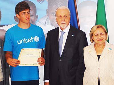 Unicef di Civitavecchia si congratula con Mattia Camboni</s