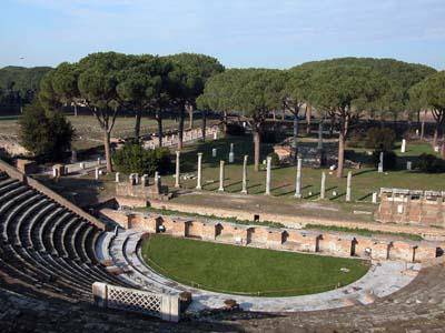 Il teatro romano di #Ostia Antica si trasforma in Arena Cinema