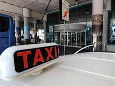 Taxi, a Roma e #Fiumicino aeroporto stalli ancora vuoti