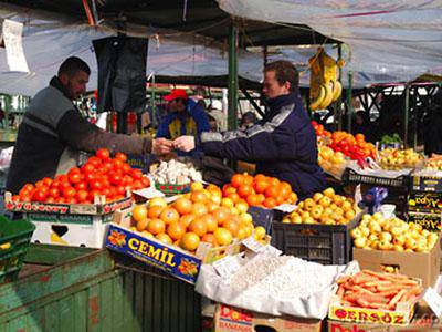 Raccolta differenziata nei mercati comunali di #Pomezia, in una settimana oltre il 70% di rifiuti differenziati