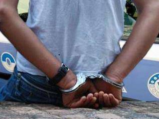 Fondi, arrestato trafficante di droga trovato in possesso di 8 kg di bulbi d’oppio