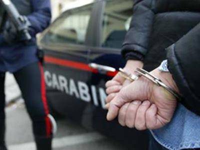 #civitavecchia,  in manette un 36enne romano, che coltivava marijuana nel giardino