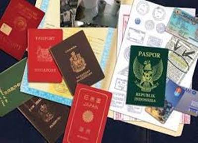 Recuperati 219.000 documenti. Passaporti falsi in Iraq, Turchia e Siria