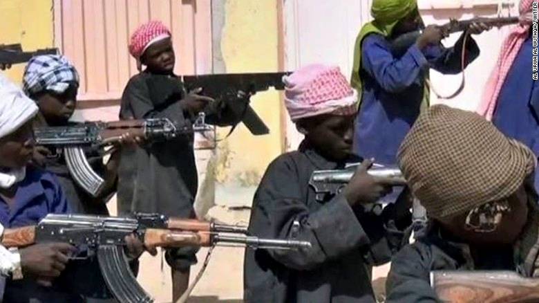 Boko Haram: diecimila bambini rapiti e addestrati a uccidere