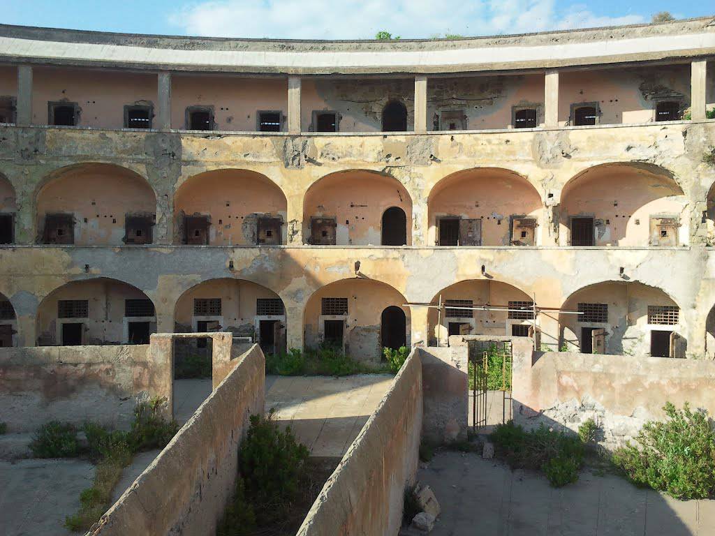 Il carcere di #ventotene diventerà un Campus universitario