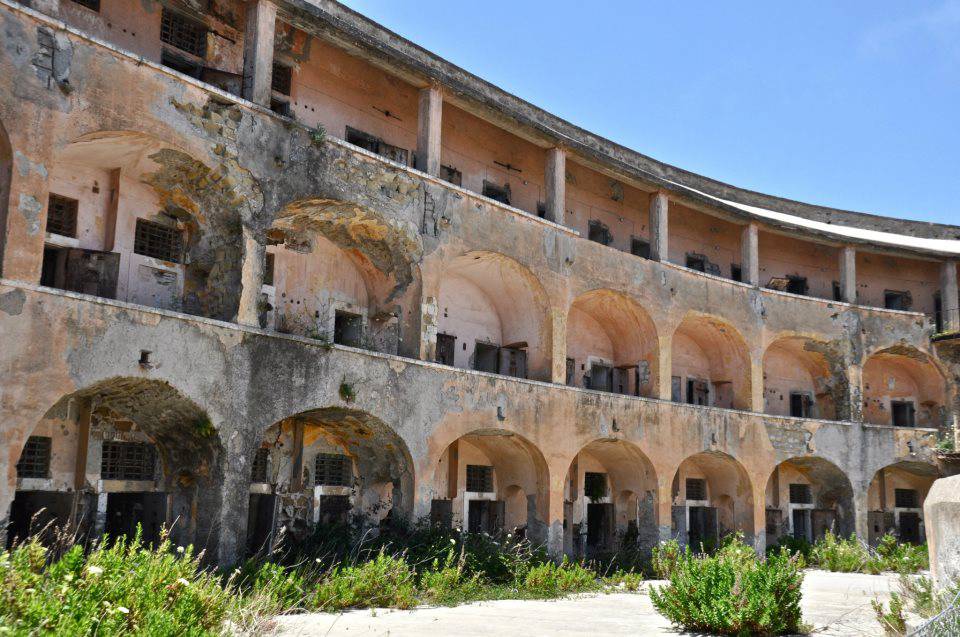 Il carcere di #ventotene diventerà un Campus universitario