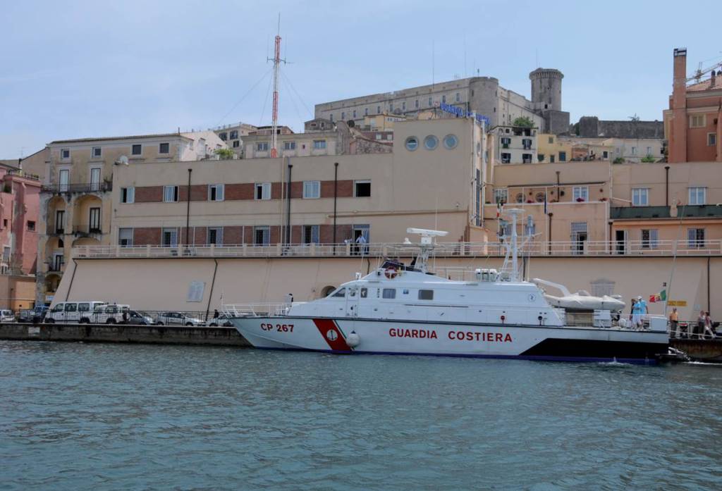 #gaeta, controlli per la sicurezza dei bagnanti e per la tutela del pubblico demanio marittimo