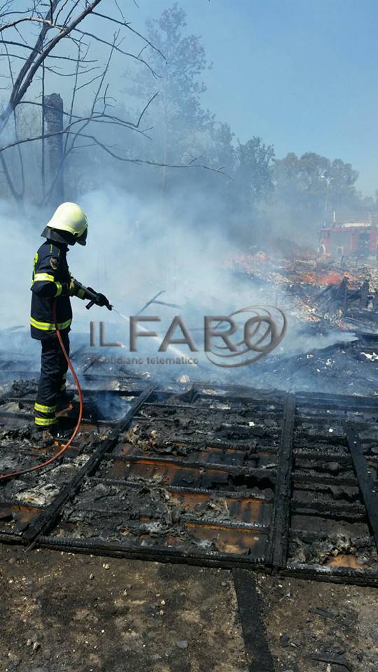 #Fiumicino, cento incendi in un mese, e l’estate è appena iniziata